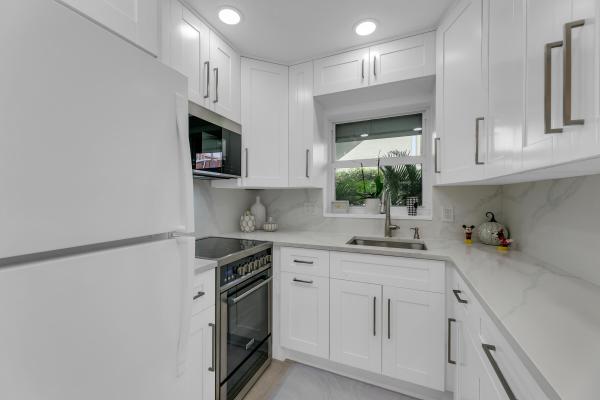 Crystal Lake 960, 960 Crystal Lake Dr #115, Deerfield Beach, Florida 33064, image 3