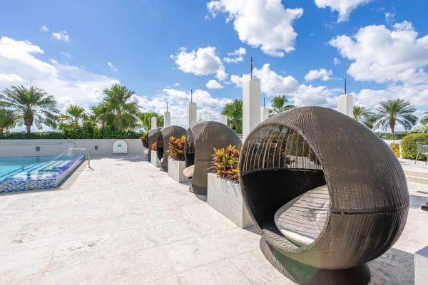 The Slade, 1551 N Flagler Dr #1514, West Palm Beach, Florida 33401, image 1