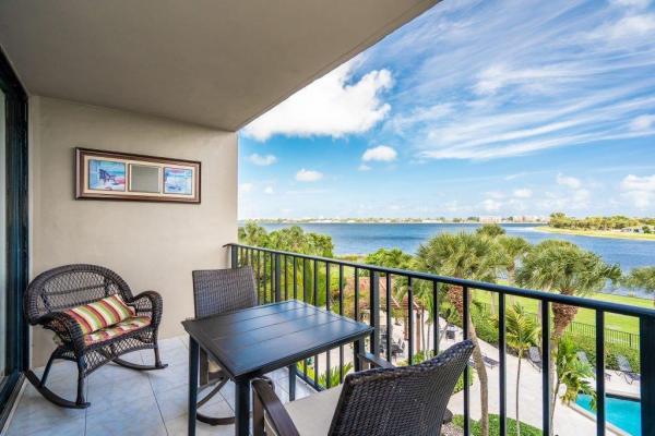 Lakeshore Club, 1830 Embassy Dr #411, West Palm Beach, Florida 33401, image 1