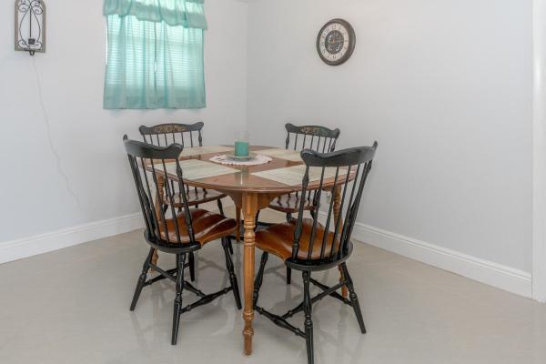 Lakeside Village, 711 Lori Dr #408, Palm Springs, Florida 33461, image 2