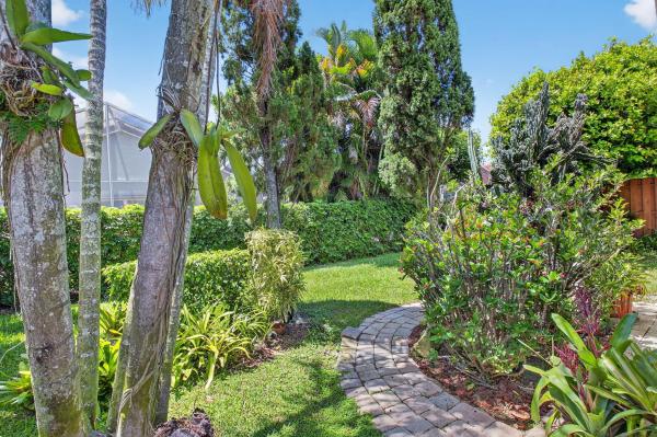 Wedgewood At The Cascades, 11563 Colonnade Dr, Boynton Beach, Florida 33437, image 2