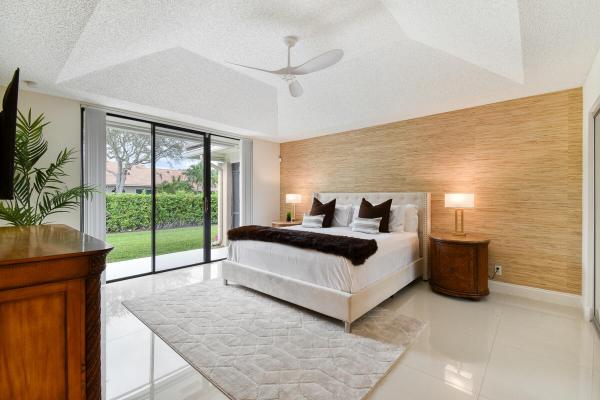 Coventry, 145 Coventry Pl, Palm Beach Gardens, Florida 33418, image 3