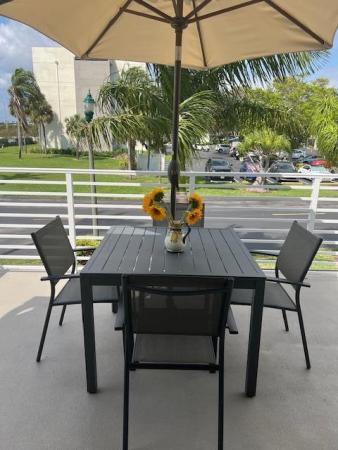 Poolside Villas At Jupiter Ocean & Racquet Club, 1605 S Us Highway 1, Jupiter, Florida 33477, image 2