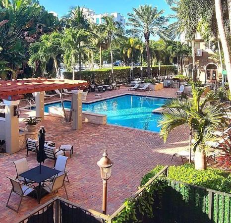 Montecito Palm Beach, 616 Clearwater Park Rd #812, West Palm Beach, Florida 33401, image 3