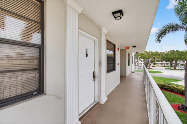 Whitehall At Camino Real, 6049 Balboa Cir #205, Boca Raton, Florida 33433, image 3