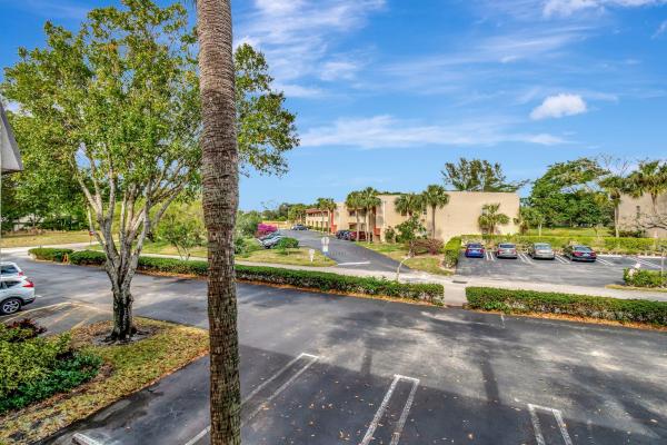 Lago Del Rey, 2900 Fiore Way #203, Delray Beach, Florida 33445, image 1
