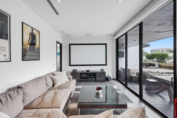 Boca Harbour, 830 NE 71st St, Boca Raton, Florida 33487, image 3