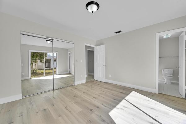 Floresta Pines, 434 NE Electra Ave, Port St. Lucie, Florida 34983, image 1