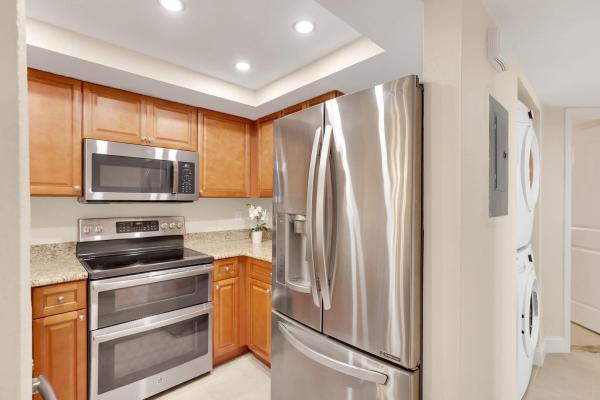 1558 SE Royal Green Cir #101, Port St. Lucie, Florida 34952, image 1