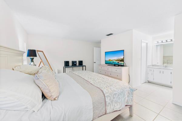 Woodlake, 2749 SW 5th St, Delray Beach, Florida 33445, image 2
