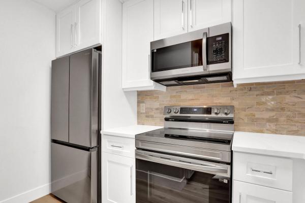 Glenbrook, 3402 Gardens East Dr #19A, Palm Beach Gardens, Florida 33410, image 2