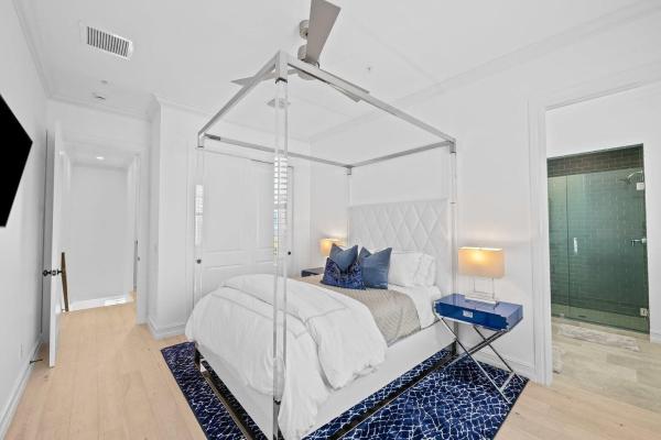 Cannery Row, 373 E Cannery Row Cir, Delray Beach, Florida 33444, image 1
