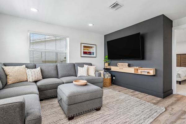 Palm Beach Leisureville, 2015 SW 18th Dr, Boynton Beach, Florida 33426, image 1