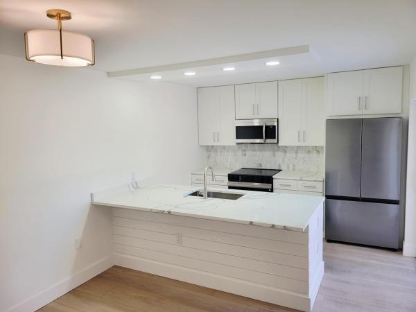 Village Of Sandalwood Lakes, 201 2nd Way, West Palm Beach, Florida 33407, image 2