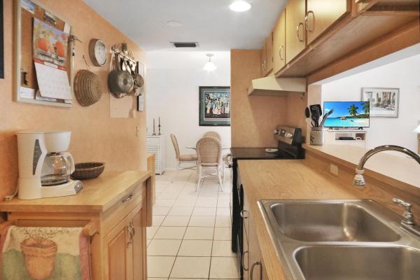 Poolside Villas At Jupiter Ocean & Racquet Club, 1605 S Us Highway 1, Jupiter, Florida 33477, image 2