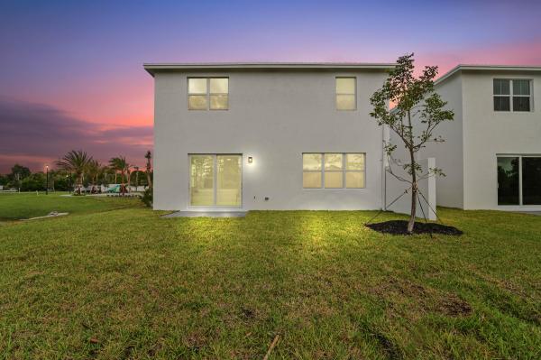 Symphony Place, 6299 Tenor Dr, West Palm Beach, Florida 33413, image 1