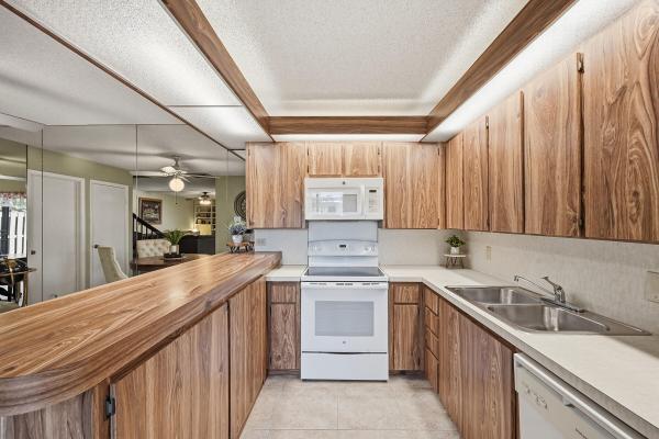 Delray Oaks West, 2913 SW 22nd Cir #36A, Delray Beach, Florida 33445, image 3