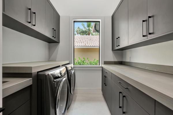 Granados Estates, 416 S Lake Dr, Lantana, Florida 33462, image 3
