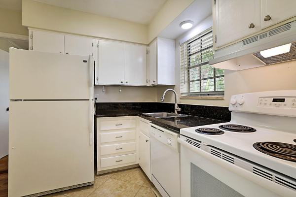 Corinthian, 148 Yacht Club Dr #10, North Palm Beach, Florida 33408, image 2