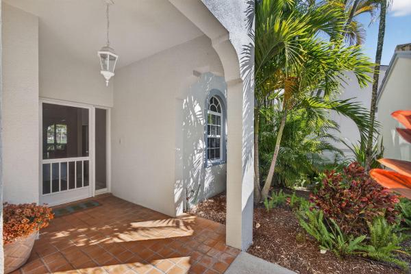 Ryder Cup Villas, 402 Ryder Cup Cir S, Palm Beach Gardens, Florida 33418, image 2