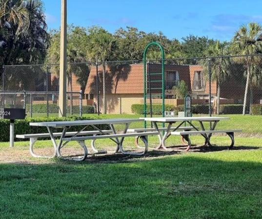 Heritage Village Of Palm Beach Lakes, 7002 70th Way, West Palm Beach, Florida 33407, image 2