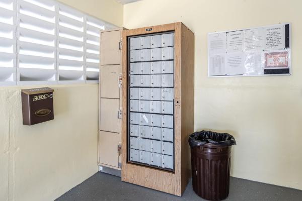 Crosley At Cresthaven Villas, 2824 E Crosley Dr #H, West Palm Beach, Florida 33415, image 1