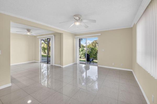 Sunflower, 7200 NW 2nd Ave #1620, Boca Raton, Florida 33487, image 2