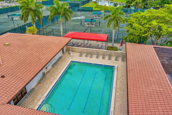 215 Cypress Point Dr, Palm Beach Gardens, Florida 33418, image 3