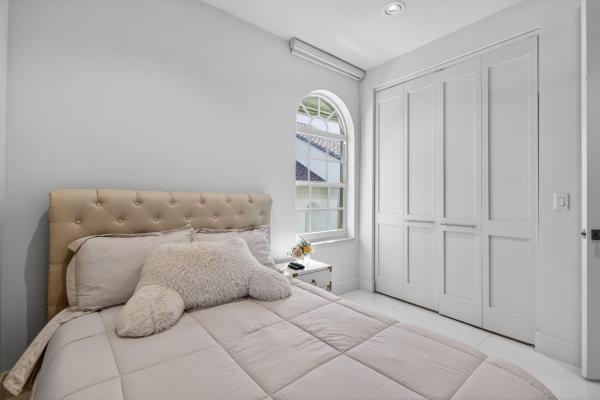 215 Cypress Point Dr, Palm Beach Gardens, Florida 33418, image 1