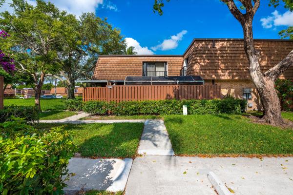Sherwood Lakes, 2205 22nd Ln, Greenacres, Florida 33463, image 2