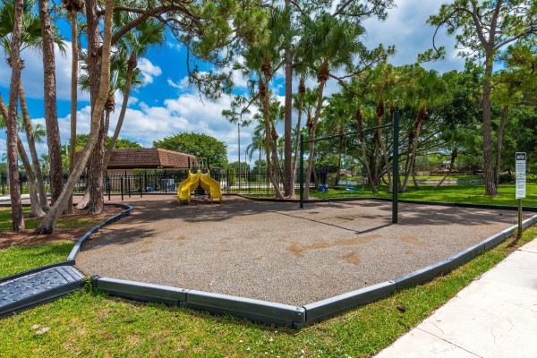 Sherwood Lakes, 2205 22nd Ln, Greenacres, Florida 33463, image 2