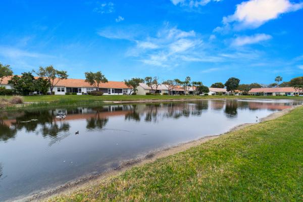 Floral Lakes, 6105 Lake Hibiscus Dr, Delray Beach, Florida 33484, image 3