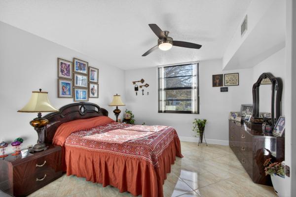 Whitehall, 3716 Whitehall Dr #203, West Palm Beach, Florida 33401, image 3