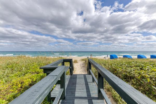 Sutton Place, 2778 S Ocean Blvd, Palm Beach, Florida 33480, image 1