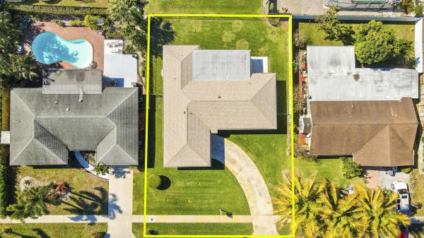 Flamango Lake, 907 Prairie Rd, West Palm Beach, Florida 33406, image 1