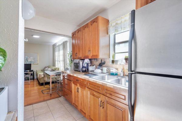 Casa Bona, 714 NE 10th St #205, Hallandale Beach, Florida 33009, image 1