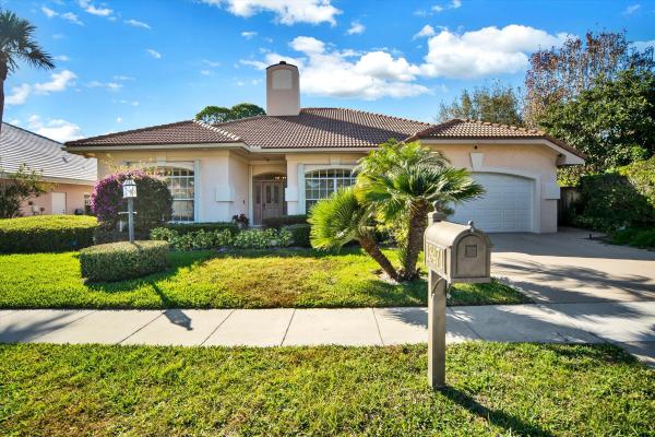The Estates At Crystal Pointe, 13471 Miles Standish Prt, Palm Beach Gardens, Florida 33410, image 3