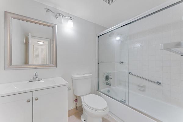 Pine Ridge North 1, 537 Shady Pine Way #D2, Greenacres, Florida 33415, image 1