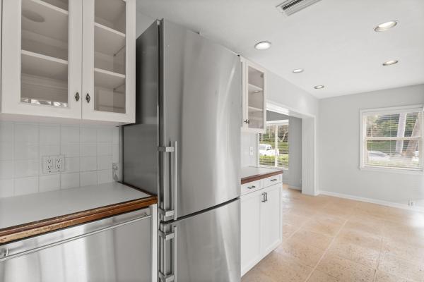 Point Manalapan Cottage Colony, 1369 Lands End Rd, Manalapan, Florida 33462, image 1