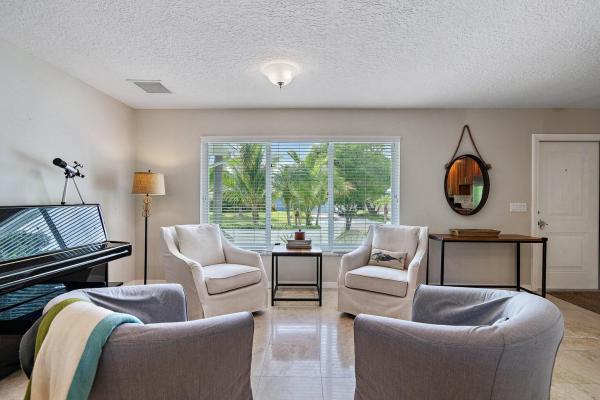 Jupiter In The Pines, 356 Mars Ave, Tequesta, Florida 33469, image 2