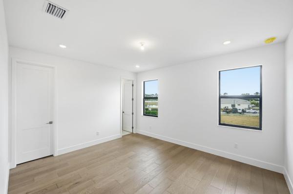 10140 Royal Ascot Ave, Lake Worth Beach, Florida 33449, image 1