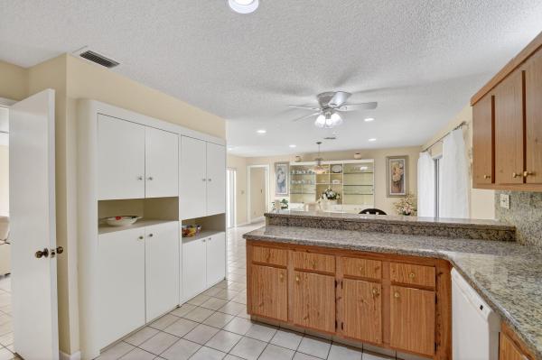 Poinciana Place Patio Homes, 6730 Starkeys Pl, Lake Worth, Florida 33467, image 3