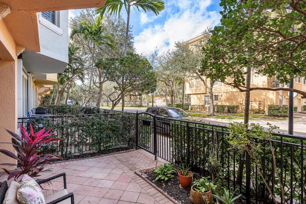Harbour Oaks, 2455 San Pietro Cir, Palm Beach Gardens, Florida 33410, image 1