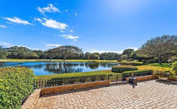 Jupiter Hills Village, 12092 SE Birkdale Run, Jupiter, Florida 33469, image 3