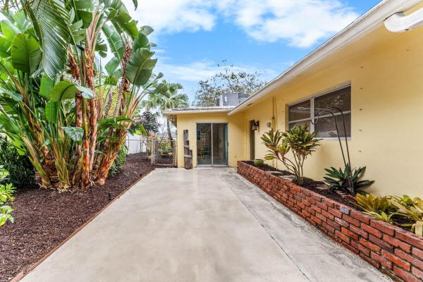 Palm Beach Gardens Estates, 603 Riverside Dr, Palm Beach Gardens, Florida 33410, image 3