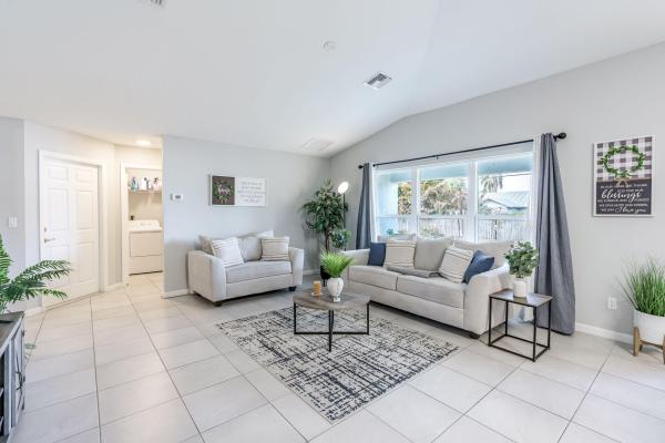 Northport Village, 742 NW Bayshore Blvd, Port St. Lucie, Florida 34983, image 2