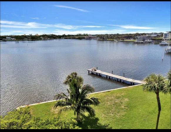 Pelican Bay, 300 Croton Ave #102, Lantana, Florida 33462, image 2