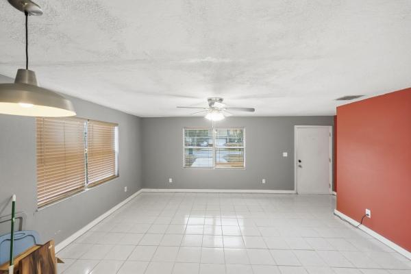 White City, 601 Russ Rd, Fort Pierce, Florida 34982, image 1