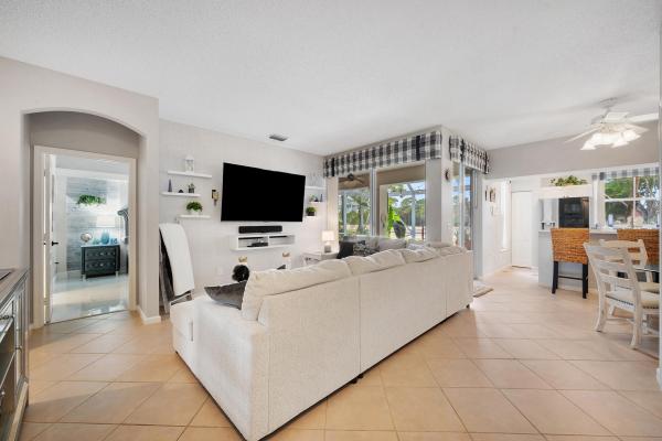 Sandpiper Cove, 8193 Sandpiper Way, West Palm Beach, Florida 33412, image 2