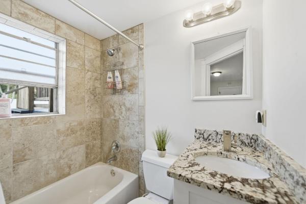 Northport Village, 517 NW Floresta Dr, Port St. Lucie, Florida 34983, image 1